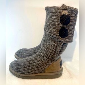 UGG Australia Gray Knit Classic Cardy Boots Size 1US Girls